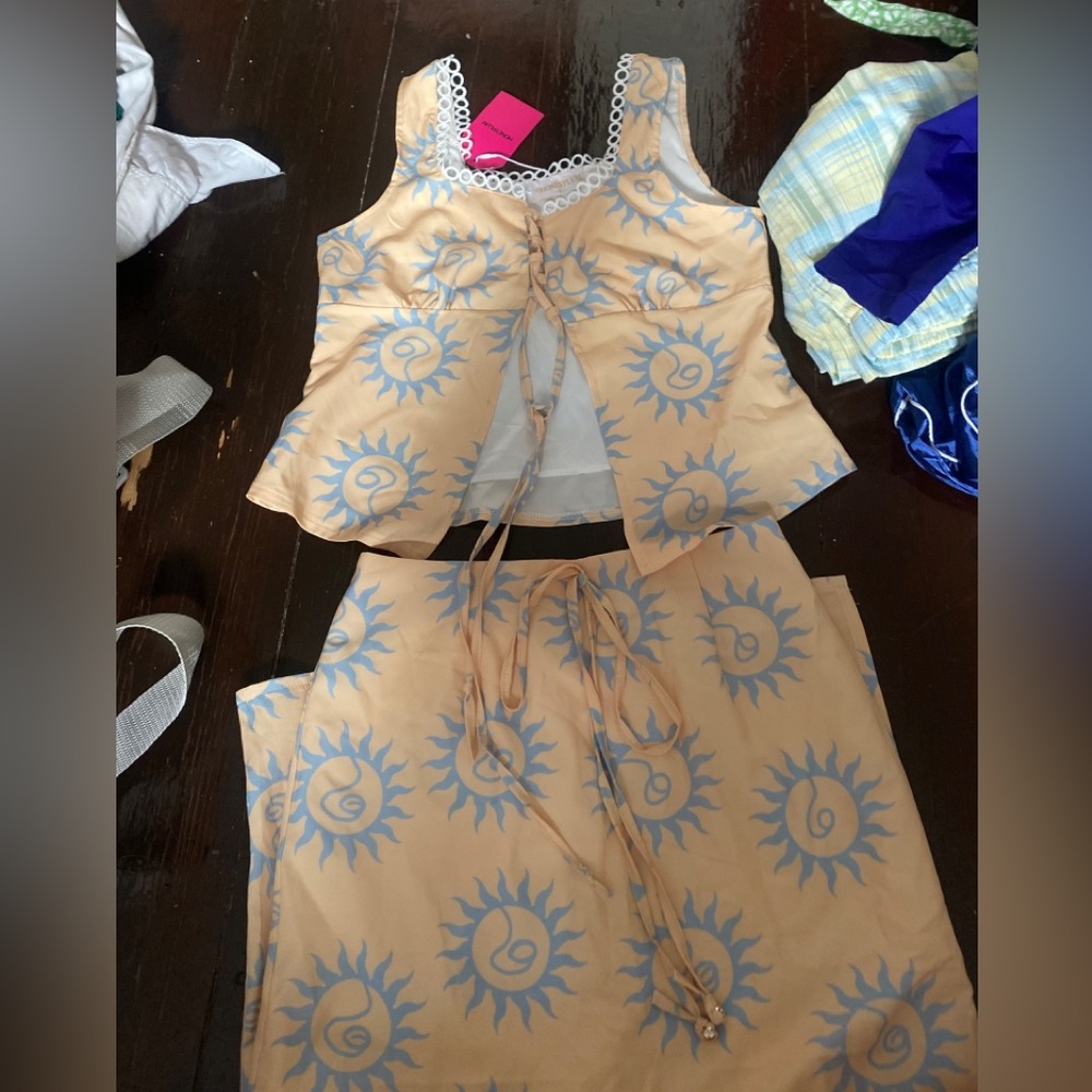 BWT Honey Plum Skirt and Top Set S